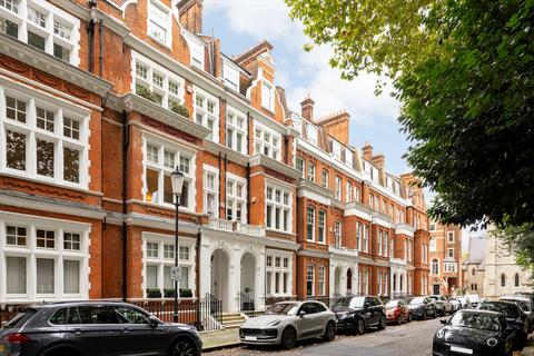 3 bedroom apartment for sale, Evelyn Gardens, South Kensington SW7