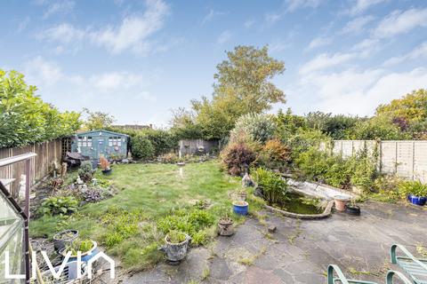 11 The Ruffetts, South Croydon, CR2 7LS