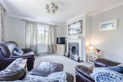 98 Brigg Road, Messingham, Scunthorpe, DN17 3RB