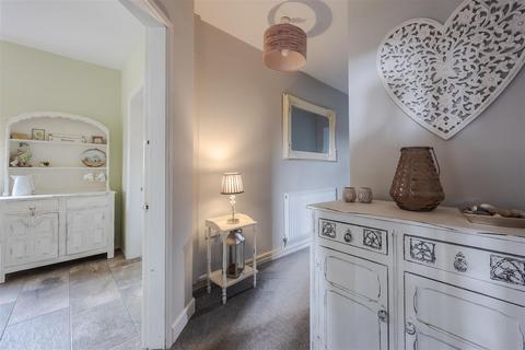 98 Brigg Road, Messingham, Scunthorpe, DN17 3RB