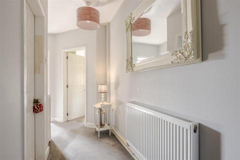 98 Brigg Road, Messingham, Scunthorpe, DN17 3RB