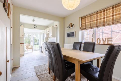 98 Brigg Road, Messingham, Scunthorpe, DN17 3RB
