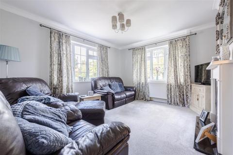 98 Brigg Road, Messingham, Scunthorpe, DN17 3RB
