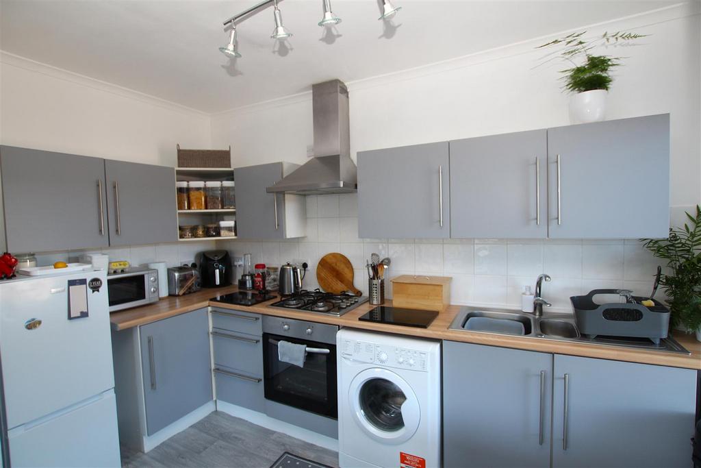 Kitchen.JPG