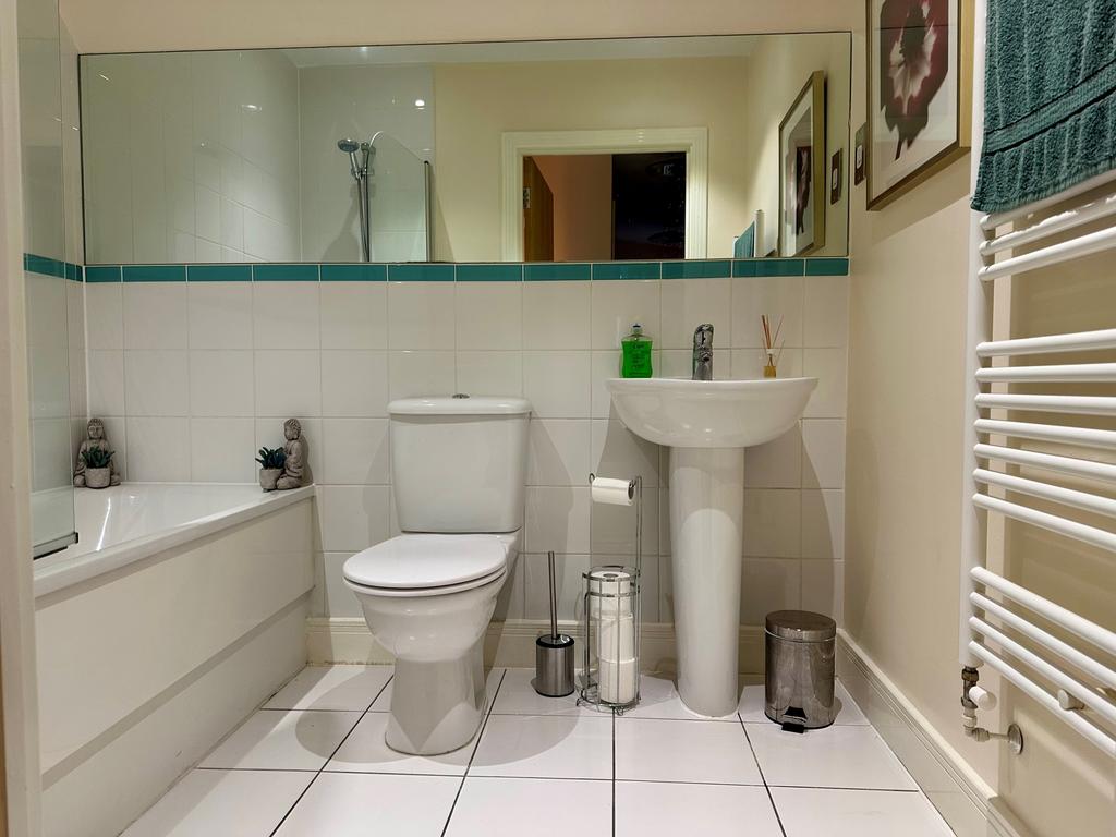 Main bathroom
