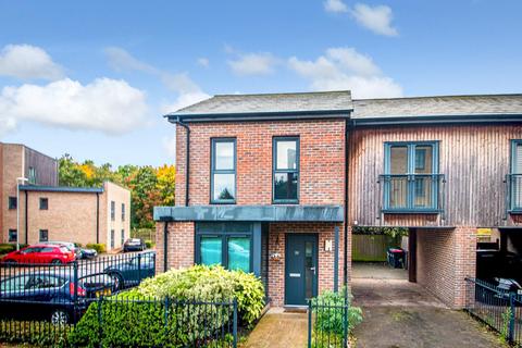 2 bedroom semi-detached house to rent, Ada Walk, Oakgrove, Milton Keynes