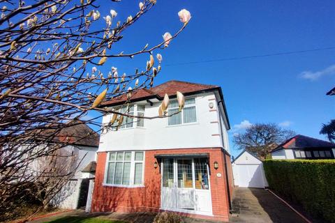 3 bedroom detached house for sale, Bryn Avenue, Old Colwyn, Colwyn Bay