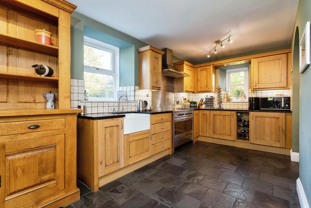 Crook DL15 5 bed detached house for sale £570,000