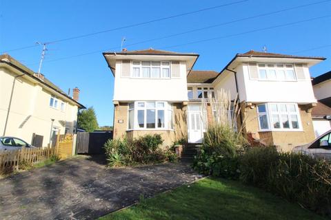 3 bedroom semi-detached house to rent, Willow Way, Radlett