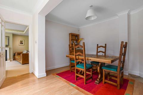 35 Carlyle Avenue, Bromley, BR1 2RB