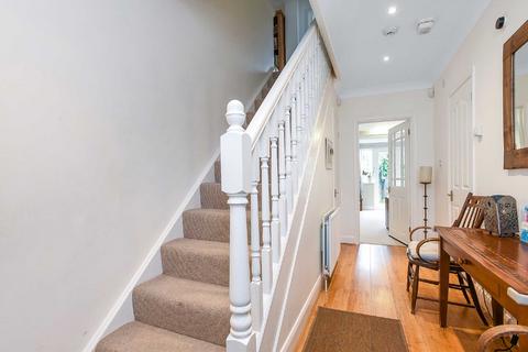 35 Carlyle Avenue, Bromley, BR1 2RB