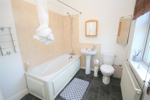 2 bedroom apartment for sale, Egremont Place, Whitley Bay, NE26