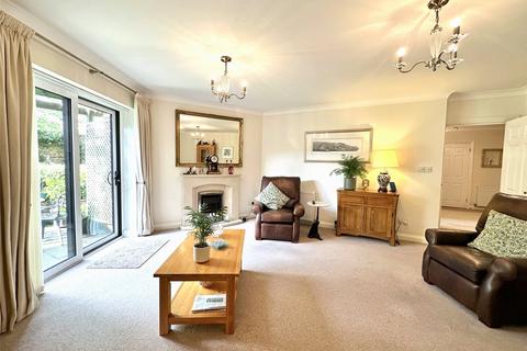 2 bedroom apartment for sale, Grassington Road, Meads, Eastbourne, East Sussex, BN20