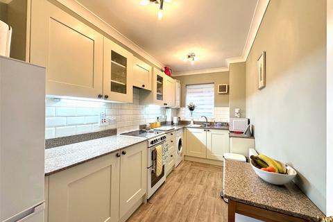 2 bedroom apartment for sale, Grassington Road, Meads, Eastbourne, East Sussex, BN20