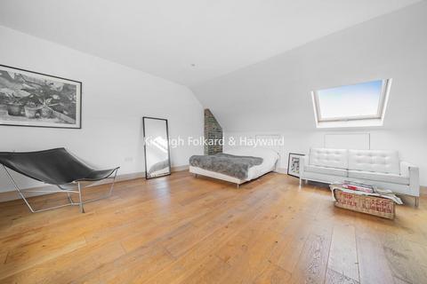 33 Polsted Road, London, SE6 4YH