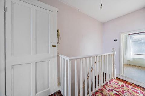 11 Cissbury Road, London, N15 5PU