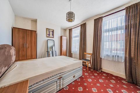 11 Cissbury Road, London, N15 5PU