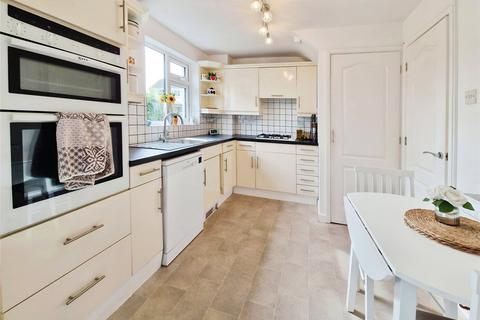 3 bedroom detached house for sale, Roundswell, Barnstaple