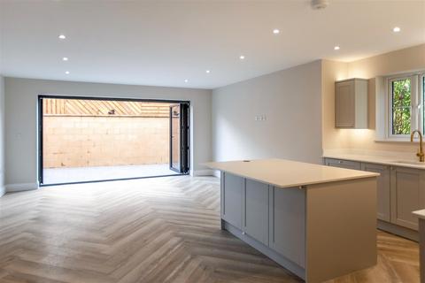 56 Winterslow Road, Porton, Salisbury, SP4 0JU