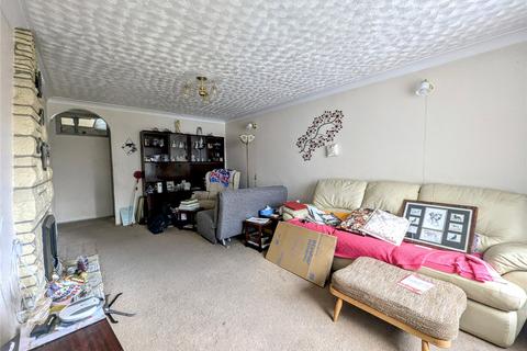 3 bedroom bungalow for sale, Carisbrooke Road, Gosport, Hampshire, PO13