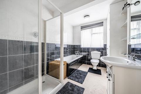 27 Burnham Drive, Worcester Park, KT4 8SE