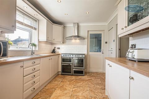 3 Broadhead Road, Deepcar, Sheffield, S36 2PL