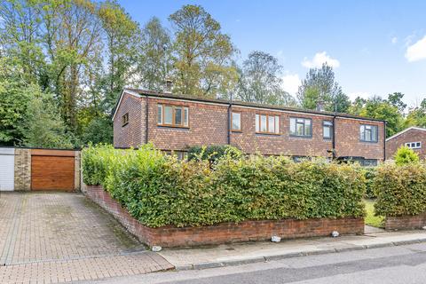 4 bedroom semi-detached house for sale, Armstrong Close, Sevenoaks TN14