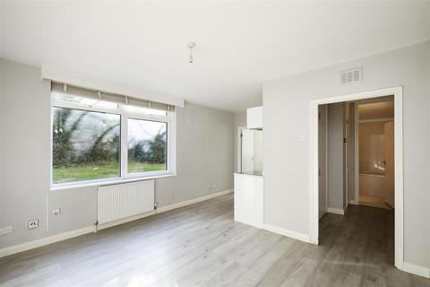 1 bedroom flat to rent, Putney Hill, London