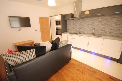 1 bedroom apartment to rent, Lansdowne Court, Gosforth