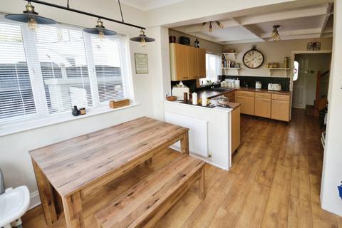 15 Clarence Road, Corringham, Stanford-le-hope, SS17 9BL