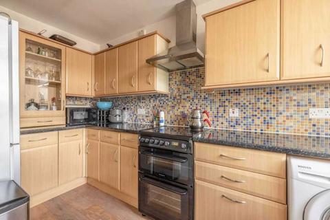 2 bedroom flat for sale, St. Lukes Road, Old Windsor, Windsor, Berkshire, SL4 2QH