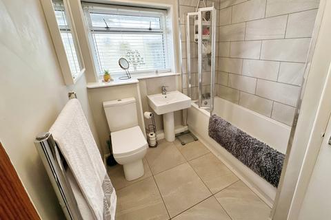 8 Faversham Road, Burton-on-trent, DE13 0PY