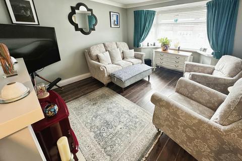 8 Faversham Road, Burton-on-trent, DE13 0PY