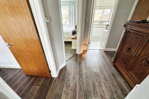 8 Faversham Road, Burton-on-trent, DE13 0PY