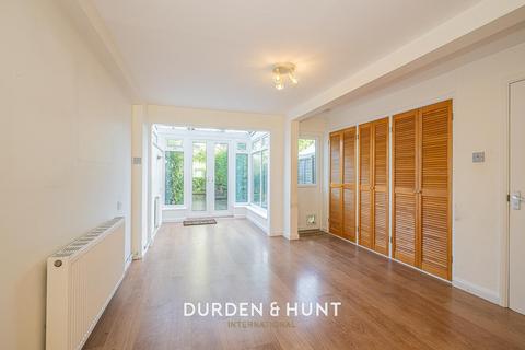 3 bedroom terraced house for sale, Princes Road, Buckhurst Hill, IG9