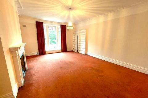 2 bedroom flat to rent, Castle Hill Avenue, Folkestone