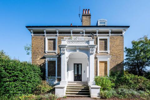 3 bedroom flat for sale, Lee Terrace, Blackheath, London, SE3