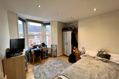 6 bedroom maisonette to rent, Hazelwood Avenue, Jesmond