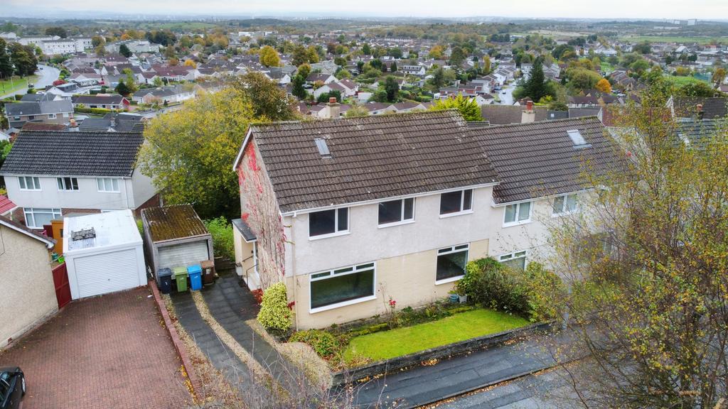 Tinto Drive, Barrhead G78 3 bed semi-detached villa - £190,000