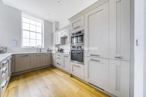 3 bedroom flat for sale, Marion Gardens, Bromley