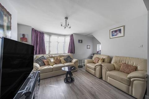 5 bedroom semi-detached house for sale, Newgale Gardens, Edgware, HA8