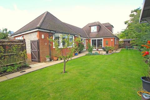 3 bedroom detached house for sale, Decoy Drive, Eastbourne, BN22 9PP