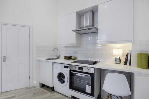 2 bedroom apartment for sale, Grittleton Road, Maida Vale