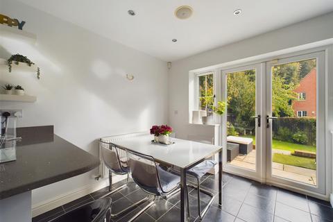 19 Clementine Drive, Mapperley, Nottingham, NG3 5UX