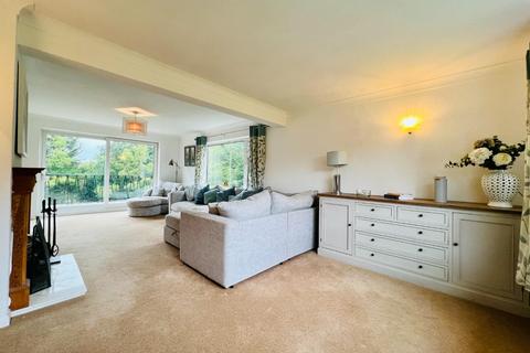 2 Barnfield, St Michaels, Tenterden, TN30 6NH