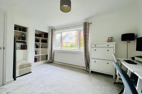 2 Barnfield, St Michaels, Tenterden, TN30 6NH
