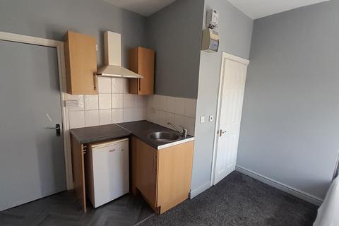 Studio to rent, Doncaster, South Yorkshire, DN2