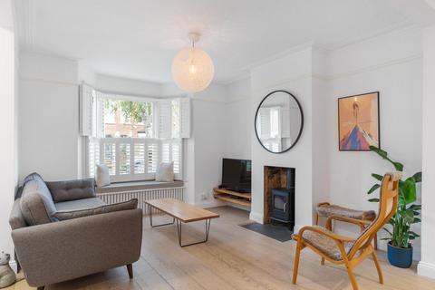 17 Pyrmont Road, London, W4 3NR