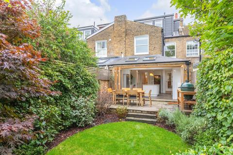 17 Pyrmont Road, London, W4 3NR