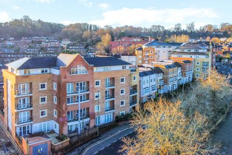 2 bedroom penthouse for sale, Flambard Way, Godalming, GU7